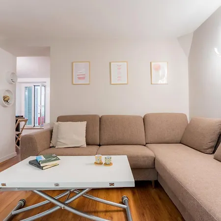 Villafranca Loft, Modern Studio Nearby The Station-3