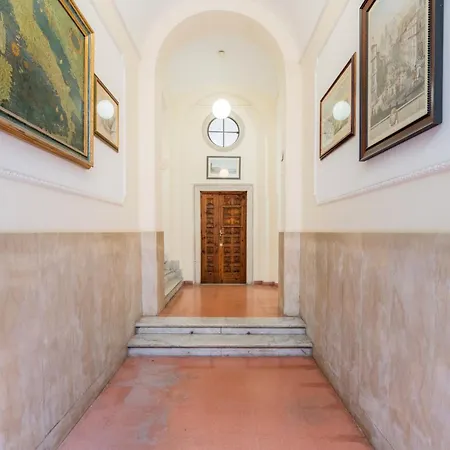 Villafranca Loft, Modern Studio Nearby The Station-2